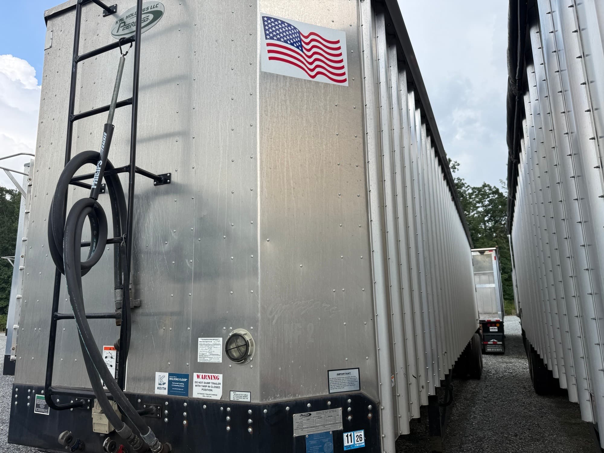 2024 Peerless 45ft x 102in Live Floor Chip Trailer