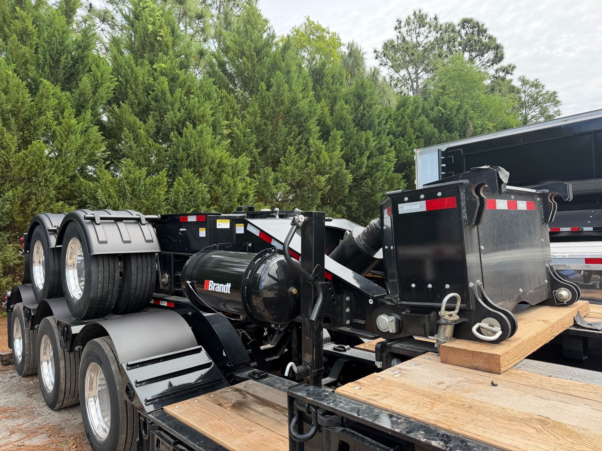 2027 Brandt 19ft x 102in 65 Ton Tandem Axle Air Assist Spreader Lowboy